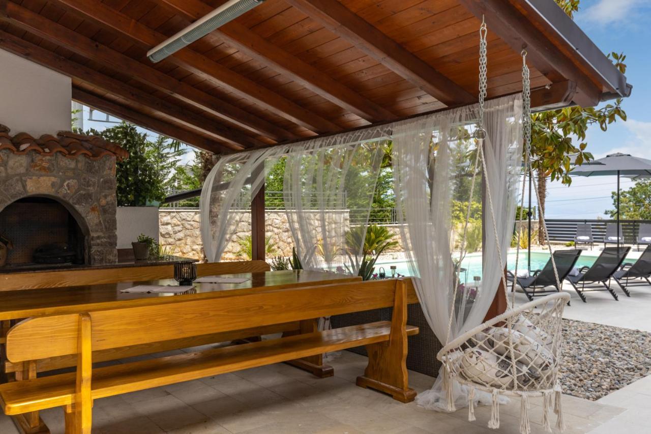 Piccola Villa Adriatic With A Swimming Pool, Grill, Children Playground Opatija Ičići Buitenkant foto