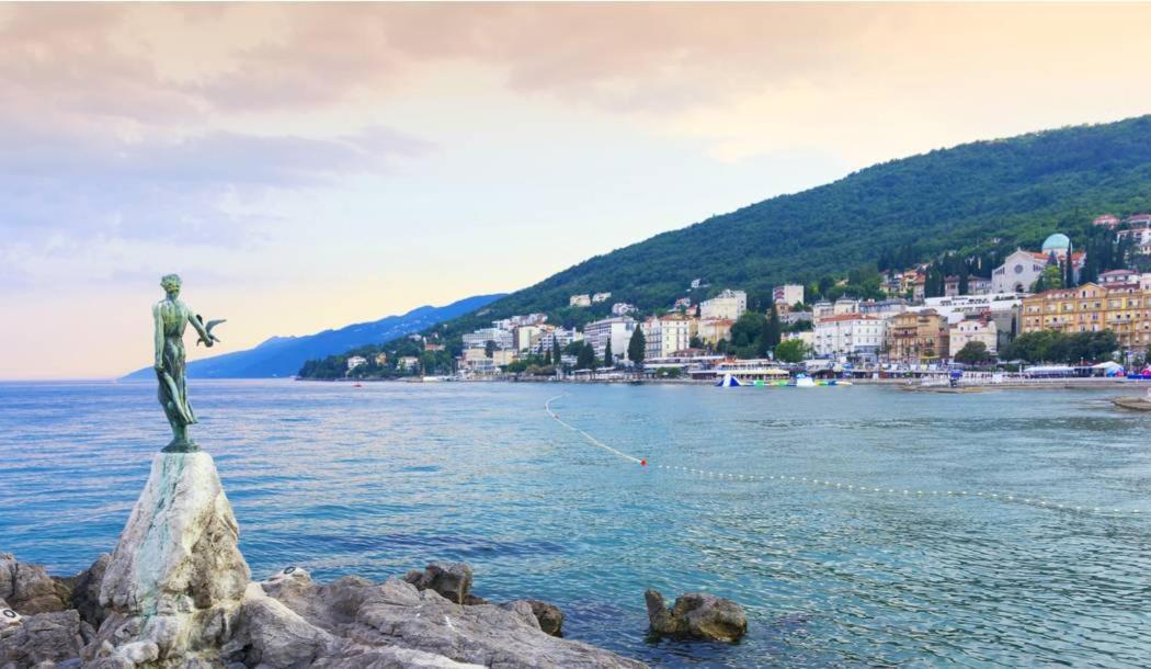 Piccola Villa Adriatic With A Swimming Pool, Grill, Children Playground Opatija Ičići Buitenkant foto